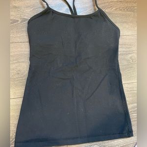 Lululemon tank 6/8